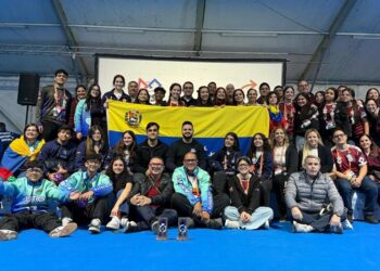 Tres colegios de Maracaibo obtienen premios en competencia internacional de robótica