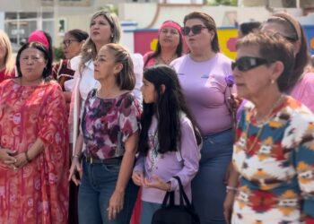 Mujeres zulianas rinden tributo a la heroína de la patria Ana María Campos