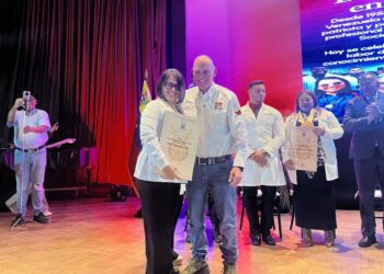 Orden “Dr. San José Gregorio Hernández” || Alcalde Di Martino reconoció mística y vocación de los médicos marabinos en su día