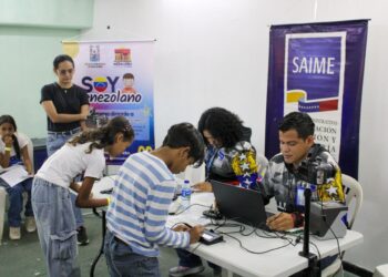 Programa ‘Soy venezolano’ de la Alcaldía de Maracaibo realiza jornada masiva de cedulación infantil ¡Hasta el #13Mar!