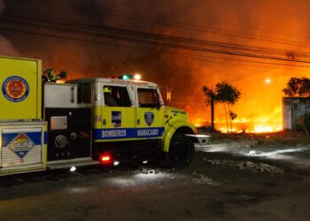 Alcaldía sofoca tres incendios en menos de 24 horas en Maracaibo