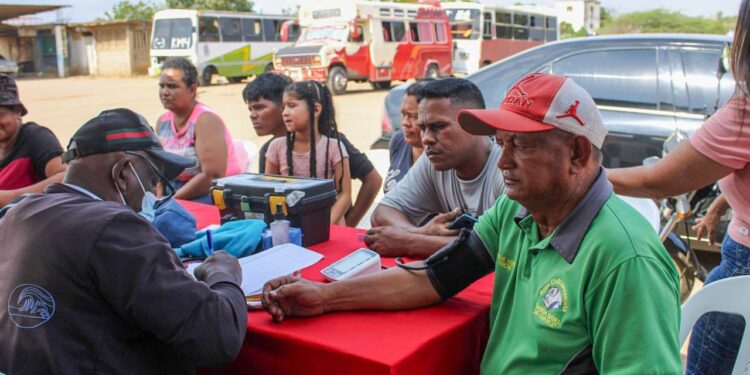 Jornada integral de salud atendió a transportistas y comerciantes del KM 4 ¡Parroquia Luis Hurtado Higuera!