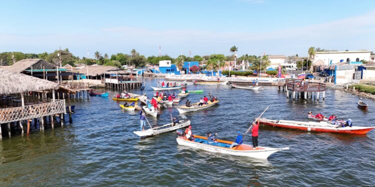 Juramentan voceros municipales y estadales a pescadores de la UNPA