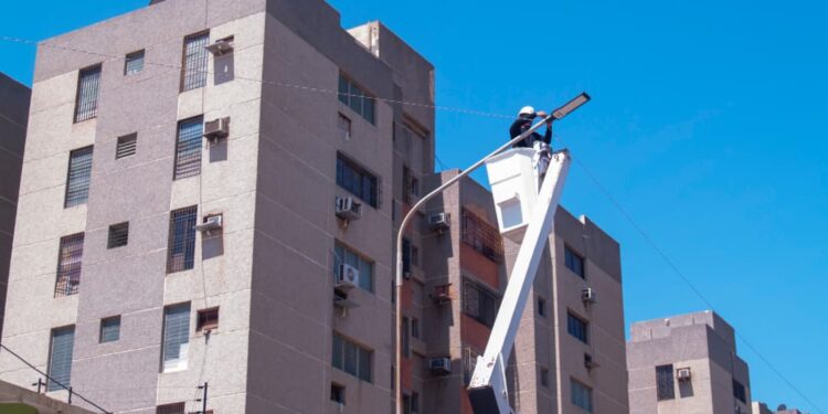 Gobernación del Zulia inicia rehabilitación del sistema eléctrico y luminarias en Ciudadela Faría