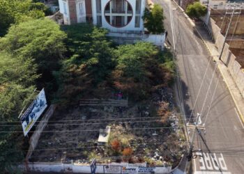 ‎Alcaldía de Maracaibo insta a propietarios de terreno abandonado en El Milagro a ponerse a derecho