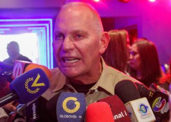 Alcalde Di Martino: “Acompañaremos a talentos en robótica a lograr más triunfos”