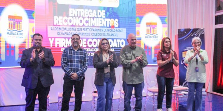 ¡Maracaibo capital de la robótica! Alcalde Di Martino entrega reconocimientos a los triunfadores de la WRO 2025