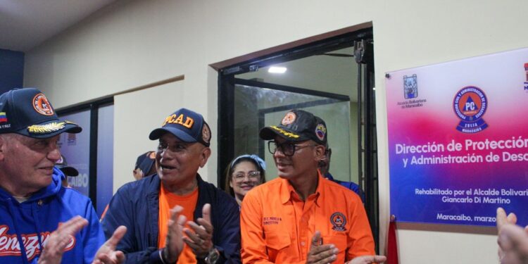Alcaldía de Maracaibo rehabilita sede de PC y entrega uniformes a funcionarios