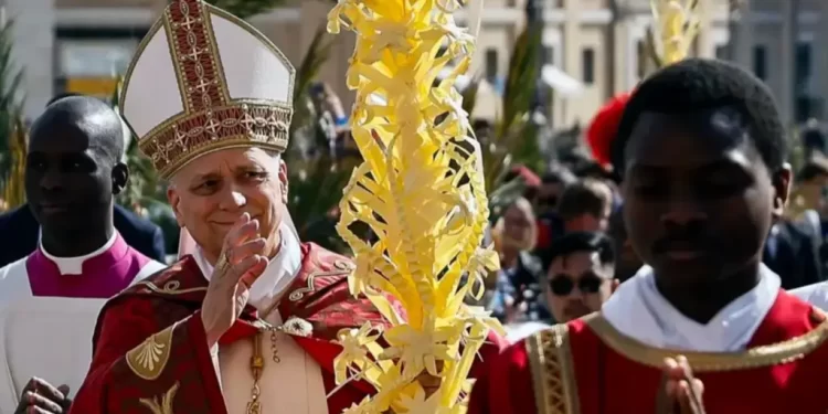 Jueves Santo en el Vaticano: 12 sacerdotes reciben el rito de humildad del Papa León XIV
