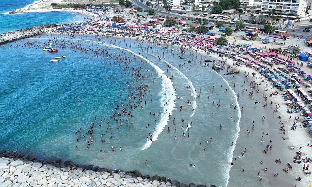 La Guaira recibe con éxito a más de medio millón de temporadistas