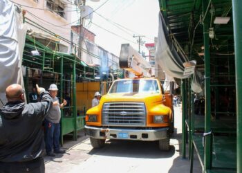 Alcaldía de Maracaibo apoyará a los afectados por incendio en el Callejón de los Pobres