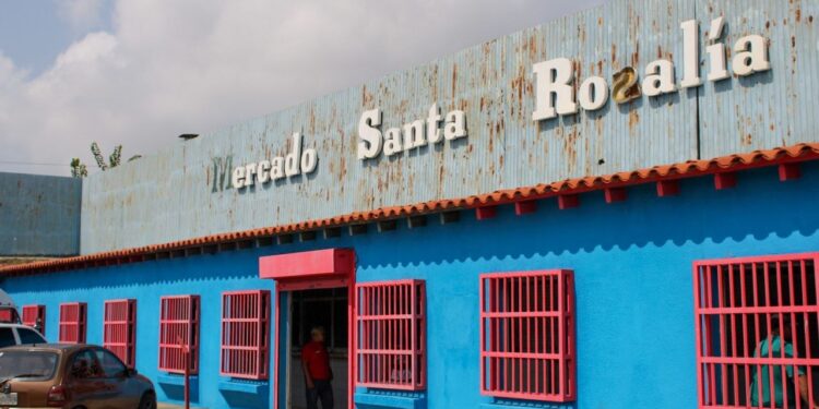 Alcaldía de Maracaibo inició rehabilitación integral del Mercado Santa Rosalía