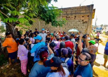 Gobernador Caldera supervisa trabajos rehabilitación de colectores de aguas servidas en Comuna Altos de Jalisco