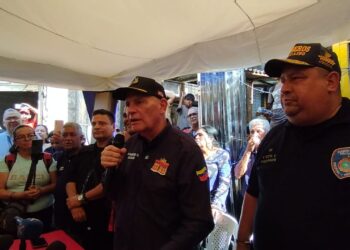 Alcalde Di Martino: Apoyo a comerciantes contribuye a dinamizar economía de Maracaibo ¡Atención en el Callejón de Los Pobres!