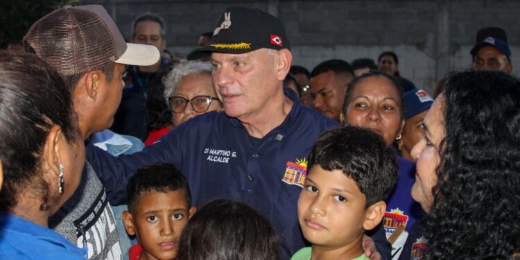 Alcalde Di Martino: «En Cumbres de Maracaibo se ejecutan obras junto al poder popular»