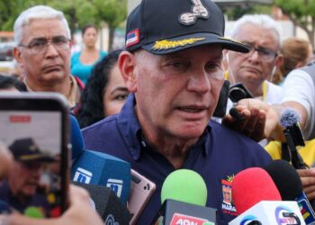 Alcalde Di Martino: “En Los Aceitunos se colocarán 7500 toneladas de asfalto”