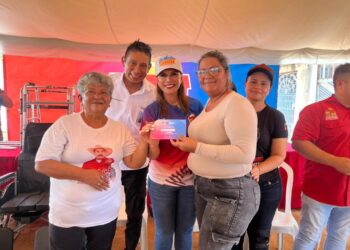 A través de la VenApp del 1X10 del Buen Gobierno se despliega jornada integral en el barrio 19 de Abril