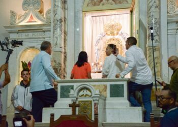¡Desde la Basílica! Presidenta (E) Delcy Rodríguez: “Le pido a la Chinita que obre con su renovación milagrosa por Venezuela”