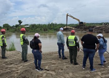Gobernador Luis Caldera fortalece el sistema eléctrico con la entrega de 150 transformadores en todo el estado