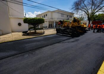 Gobernación del Zulia rehabilita accesos viales a la Facultad de Medicina, Maternidad Castillo Plaza y Banco de Sangre