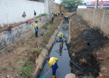 Más conciencia ciudadana pide la Alcaldía de Maracaibo para mantener limpias las cañadas