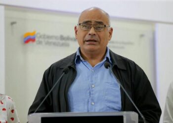 El Dr. Carlos Alvarado asume como nuevo ministro del Poder Popular para la Salud