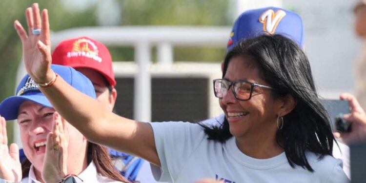 Ejecutivo Nacional convoca a la clase obrera a Caracas para este 30 de abril