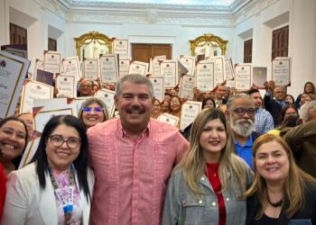¡Justicia social! 915 trabajadores de la Gobernación del Zulia pasan a fijos para dignificar la labor pública