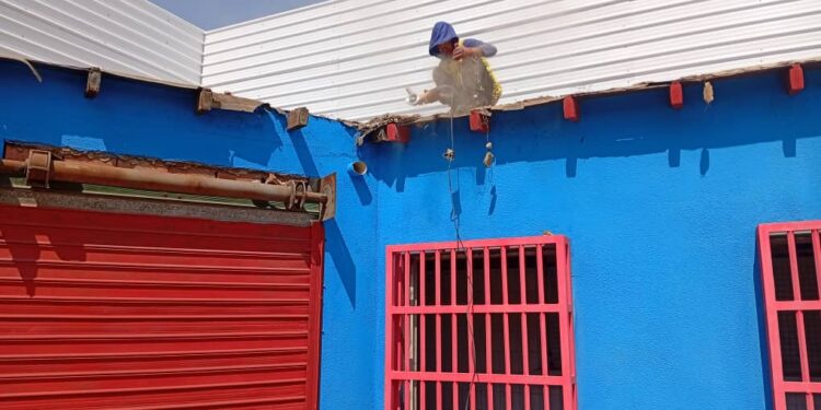 Alcaldía de Maracaibo reemplazó todo el techo del Mercado de Santa Rosalía