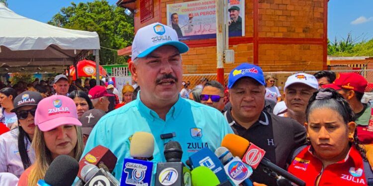 Gobernación del Zulia potencia el “Obratón Comunal” con entrega de consultorios médicos y maquinaria agrícola