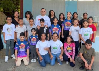 ‎Ricardo “Pelón” Aguirre supervisa escuelas para el Festival Nacional de la Gaita