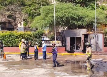 Respuesta inmediata: Despliegan 150 funcionarios tras explosión de transformador en el centro de la ciudad