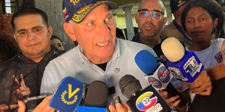 Alcalde Di Martino: “Los Bomberos de Maracaibo actuaron a tiempo en incidente en Ciudad Chinita”