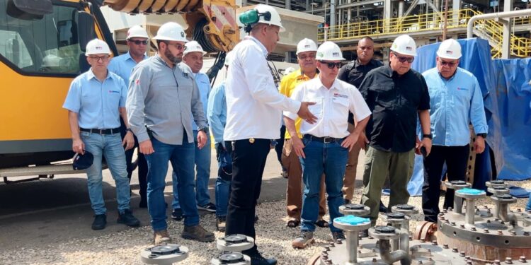Ministro Alcalá inspecciona instalaciones de Termozulia