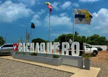 Gobernador Luis Caldera inicia Plan Estadal de Asfaltado en el municipio Valmore Rodríguez
