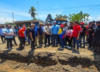En Valmore Rodríguez: Gobernación del Zulia despliega Plan de Aguas Servidas en Bachaquero