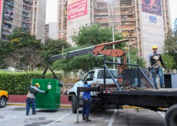 ‎Se inició reemplazo del transformador que explotó en Centro Comercial Ciudad Chinita ‎¡Corpoelec, Gobernación y Alcaldía de Maracaibo!