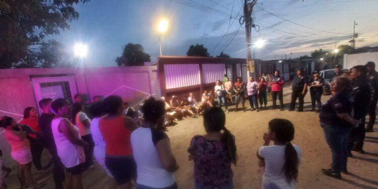 Vecinos del sector Los Pescadores se suman al cuido ambiental de la cañada Los Caribes
