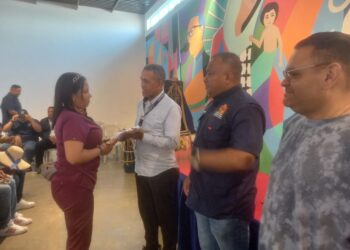 ‎Alcaldía de Maracaibo ofrenda a San Benito con entrega de uniformes a los Vasallos de Santa Lucía