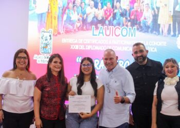 LAUICOM gradúa a 82 servidores públicos en Comunicación Política ¡Promovidos por la alcaldía de Maracaibo!