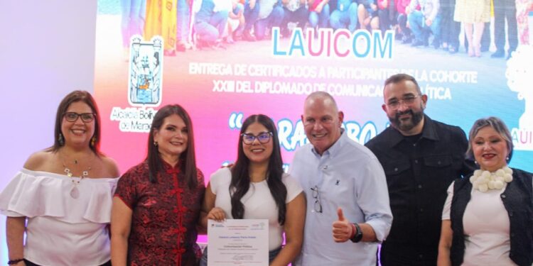LAUICOM gradúa a 82 servidores públicos en Comunicación Política ¡Promovidos por la alcaldía de Maracaibo!