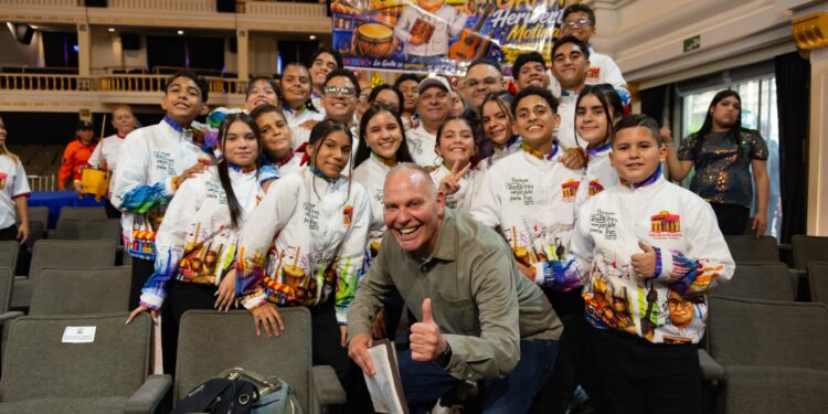 La gaita tiene relevo: Escuelas «Astolfo Romero» y «Heriberto Molina» triunfan en el 2do Festival Nacional de la Gaita