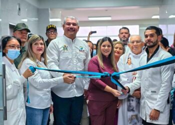 Gobernador Luis Caldera anuncia segunda fase del Plan Cayapa de la Salud ¡Potenciar Clínicas Populares!