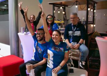 Marabinos vivieron pitazo inicial del Mundial en pantalla gigante en el Tranvía ¡Auspiciado por la Alcaldía de Maracaibo!
