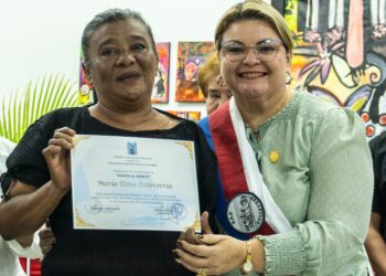Concejo Municipal de Maracaibo rinde tributo a los adultos y adultas mayores de la patria