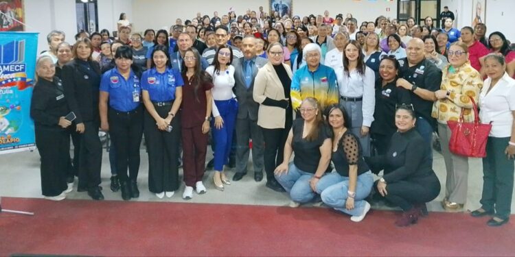 Taller “Más allá de la Pizarra” fomenta la protección integral de la infancia en el Zulia