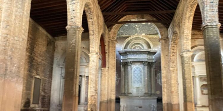 Abordaje integral en la iglesia San Felipe Neri se inicia con la rehabilitación de la cerca perimetral