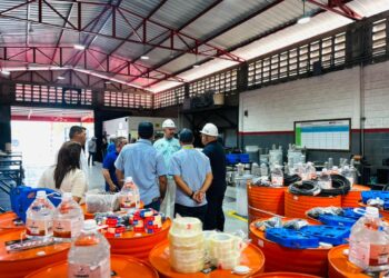 Gobernación del Zulia entrega materiales para la reparación de 180 transformadores