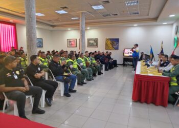 Polimaracaibo sirvió de sede para la dotación a jefes de Cuadrantes de Paz ¡Avanza la seguridad en Maracaibo!