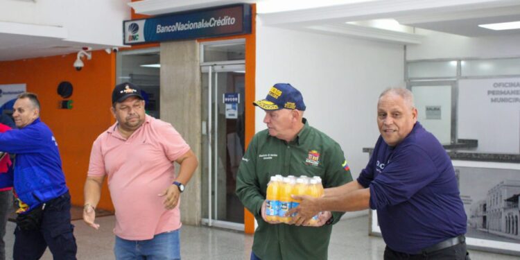 Alcalde Di Martino: «Pueblo solidario acude masivamente a centros de acopio»